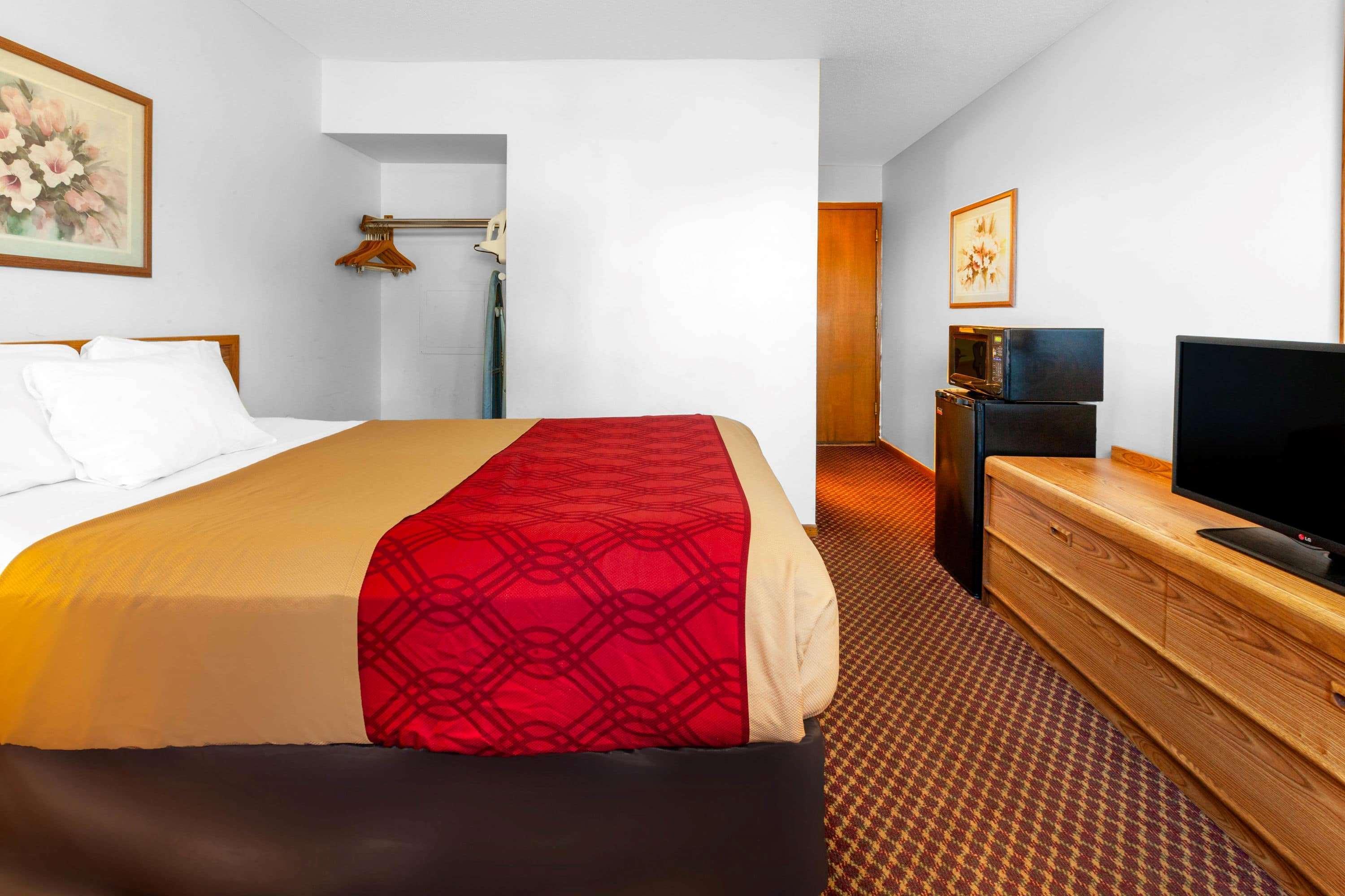 Travelodge By Wyndham Escanaba Luaran gambar