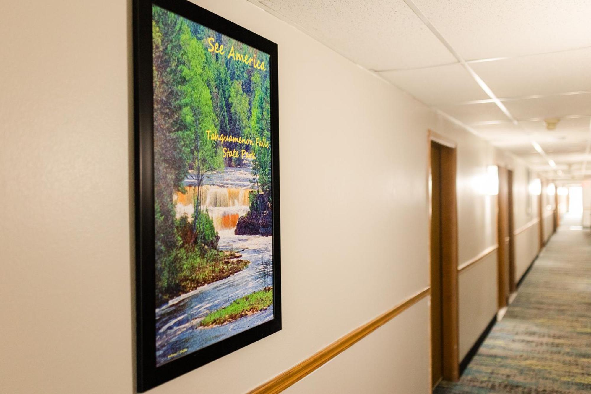 Travelodge By Wyndham Escanaba Luaran gambar